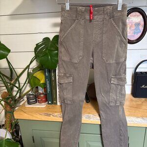 SPANX Stretch Cargo Pants – Size XS Petite (Taupe/Green)
